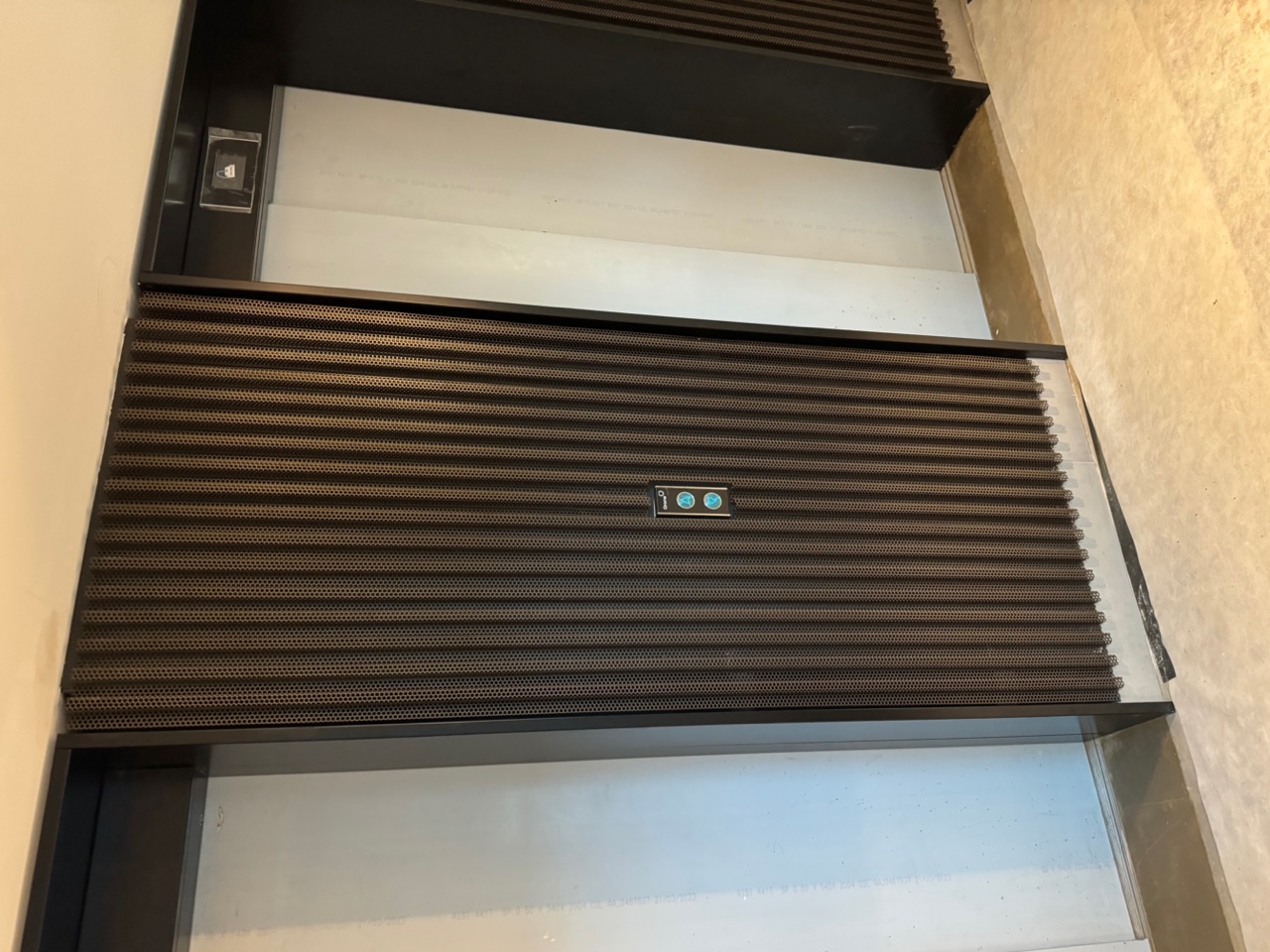 Metal Caping