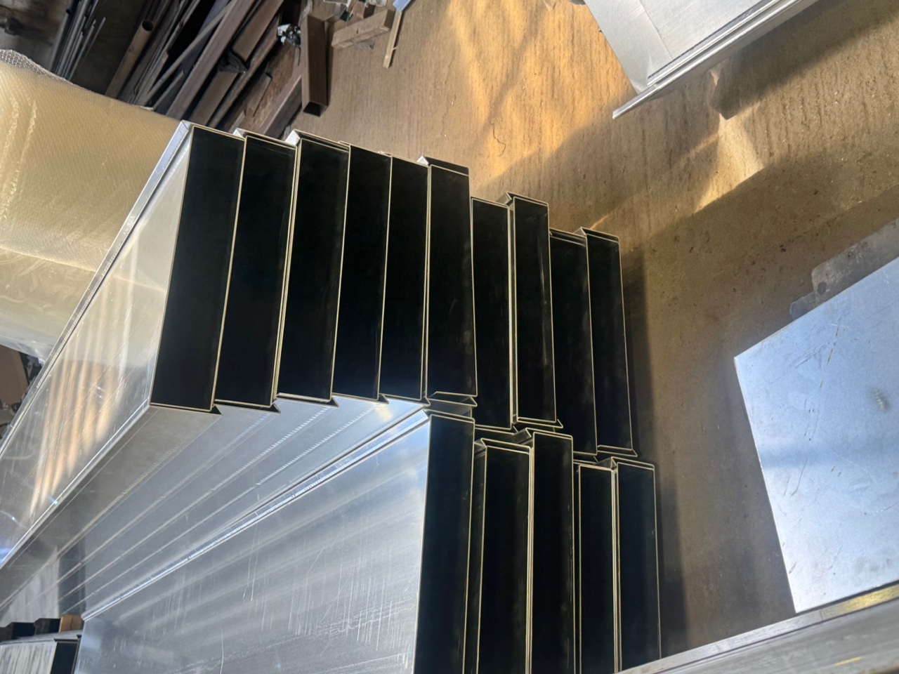 Metal Caping