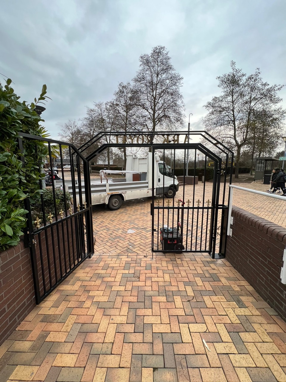 Bespoke Metal Gates